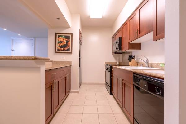 $2,000 / 1br - Torre Lagoon Hilton 1BR(OV) 7/1-7/8 (7 noches) (Waikiki)63939529222914123