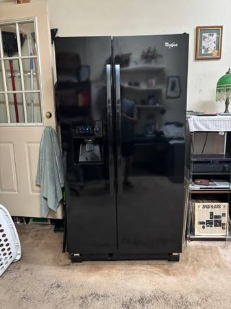Refrigerator 1