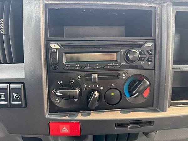 2019 Isuzu NPR HD - Photo 15
