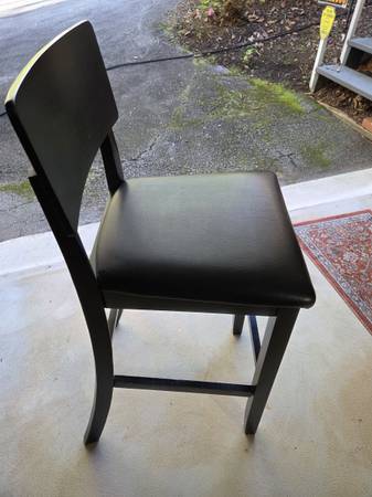 Solid wood stool with back 1