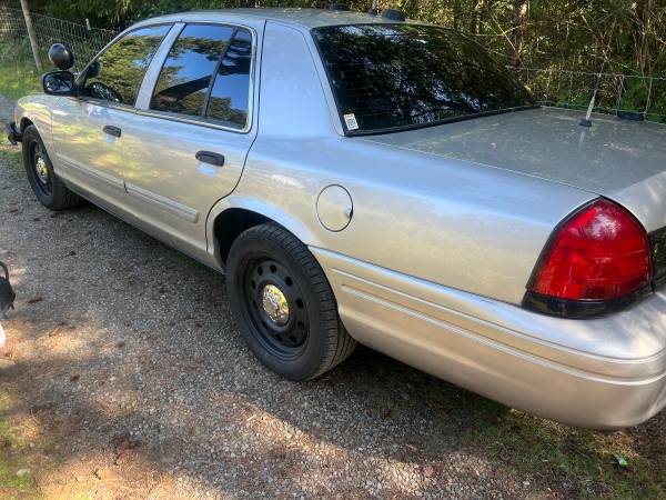 2010 Ford Crown Victoria Police Interceptor V8 - $5.700 (Gig Harbor)63617305343107122
