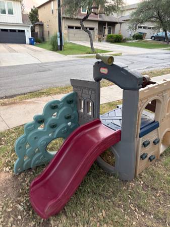 Kids play scape 1