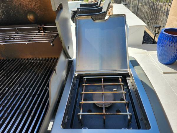 Weber Genesis II - GS4 1