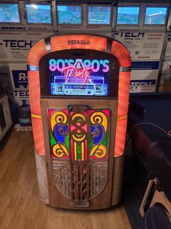 BLUETOOTH Rock-Ola Jukebox works great plays videos pick up 1