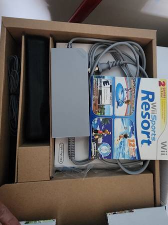 Wii with 5 games 1