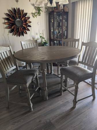 Kitchen Table 1