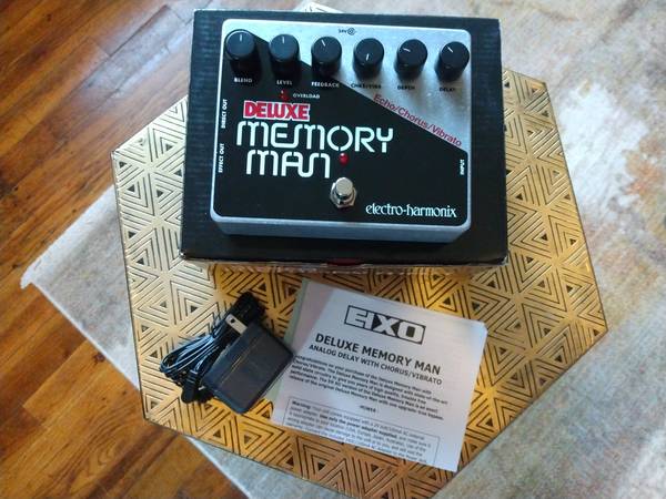 Electro-Harmonix Deluxe Memory Man - $170 (Downtown Vancouver)63470109942275120