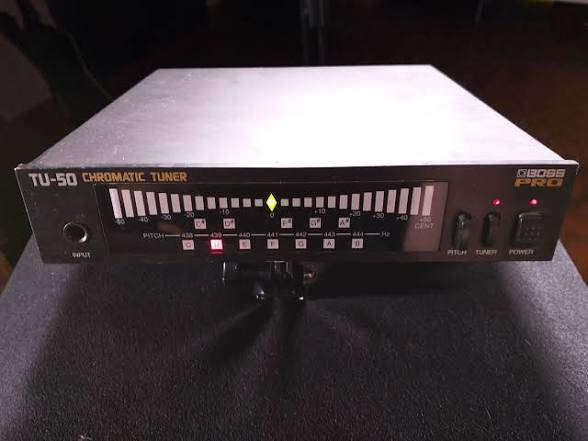 BOSS Half Rack Chromatic Tuner.. 1