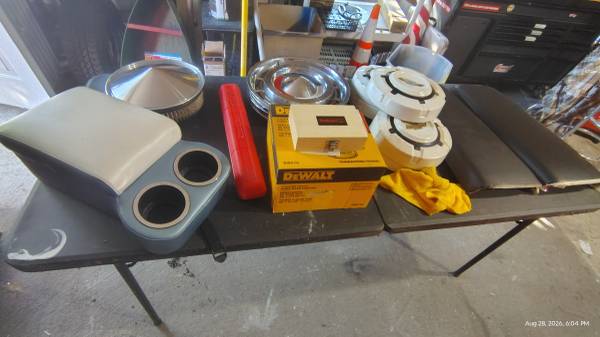 Yard Garage sale, photo 2