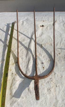 3 Tine Pitchfork Head Only 1