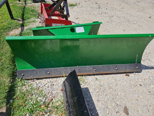 JOHN DEERE FRONT LOADER BLADE ADJUSTABLE DOZ IT DWN!! 1