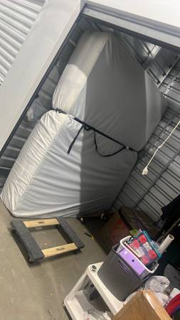Platinum Triangle - need help moving a mattress down a hallway 1