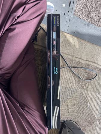 Samsung blu ray / dvd player 1
