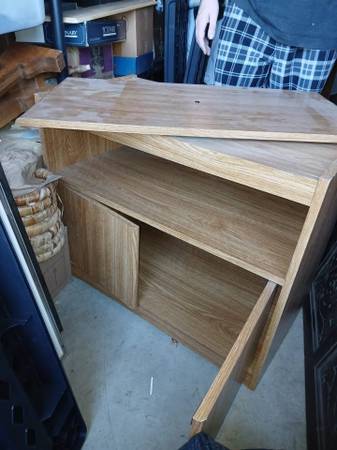 micro./TV stand with swivel top and storage cabinet 1