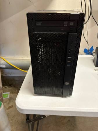 Custom computer with SSD 1