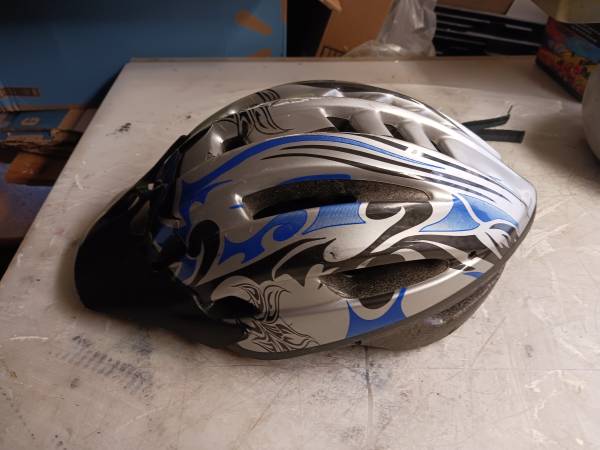 Casco para bicicleta - $10 (11224)63471366108673120