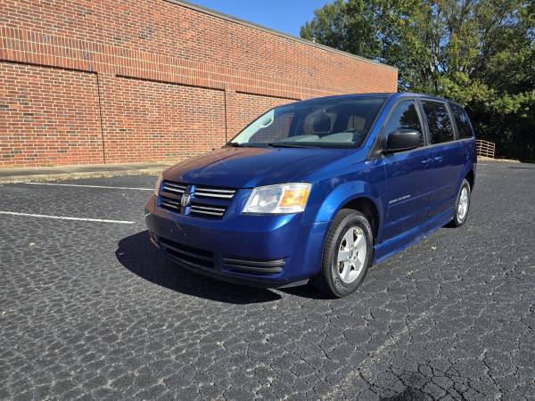 2010 DODGE GRAND CARAVAN SE Conversión para Silla de Ruedas Acceso para Discapacitados - $13,997 (Charlotte)63613513337473121