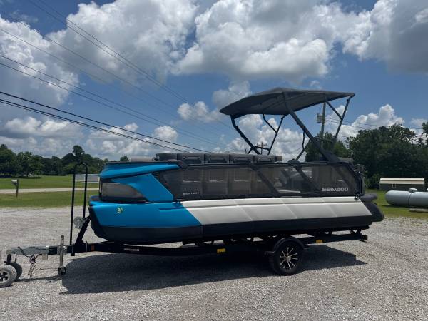 2022 Seadoo Switch Cruise 21ft 230hp 4 hrs like brand new warranty - $27,000 (Decatur)63470919751681120