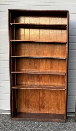 Bookshelves / Bookshelf / Shelf Unit (s) at Creative Bargains 1