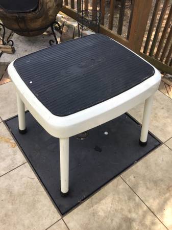 Good Study White 1-Step Step Stool 1