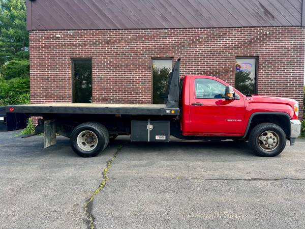 2017 GMC 3500HD DRW 4x4 - Photo 2