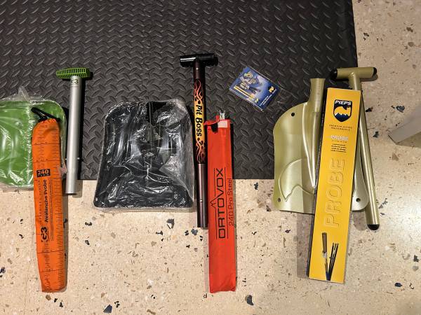 avalanche rescue gear 1