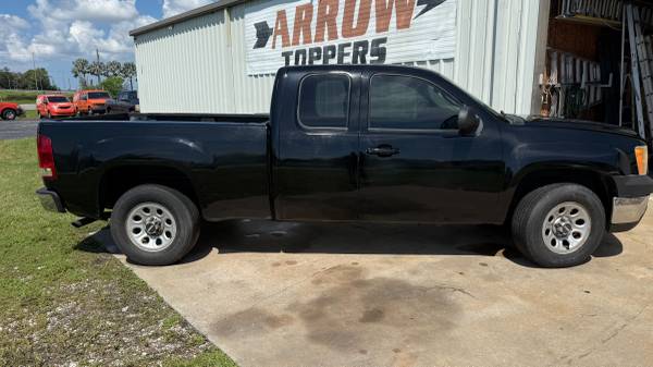 2008 GMC Sierra W/T V6 Extended Cab Work Truck 1