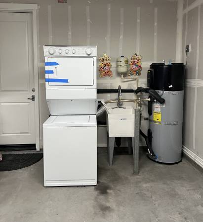 $1,200 / 1br - 200ft2 - Furnished Private Room w/ Private Bath – $1,200 (Morgan Hill) (morgan hill)63834321180289123