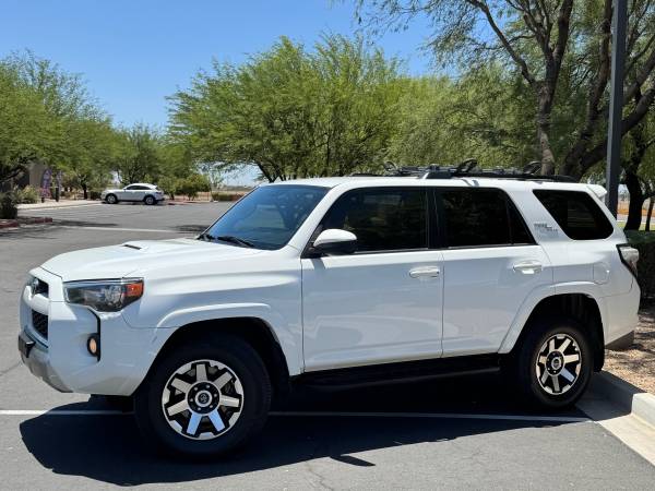 2019 Toyota 4Runner TRD Offroad 4WD 1
