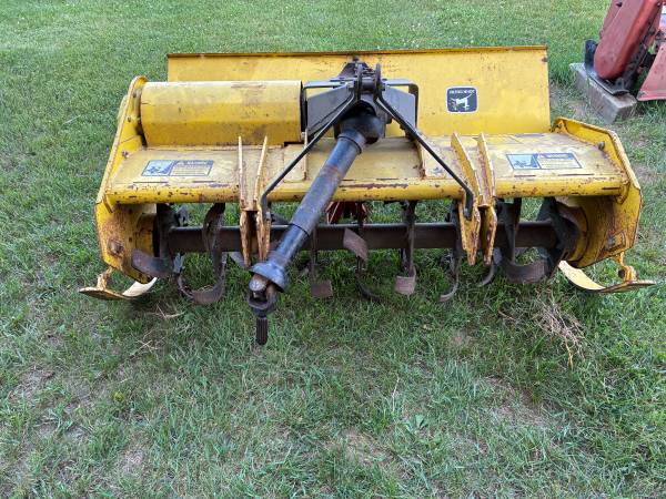 John Deere 48” 3pt Cat 0 Tiller 2000rpm PTO 1
