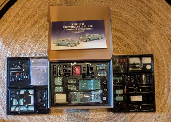 1957 CHEVROLET BEL AIR DIE-CAST ASSEMBLY KIT 1