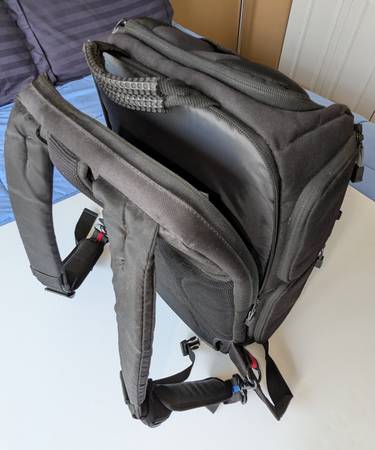 Tamrac Evolution 9 Model 5789 Camera Backpack - photo/video - by Tamrac Evolution 9 Model 5789 Camera Backpack - photo/video - by