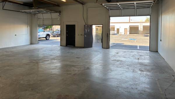 Manufacturing/Automotive - office & commercial - office commercial