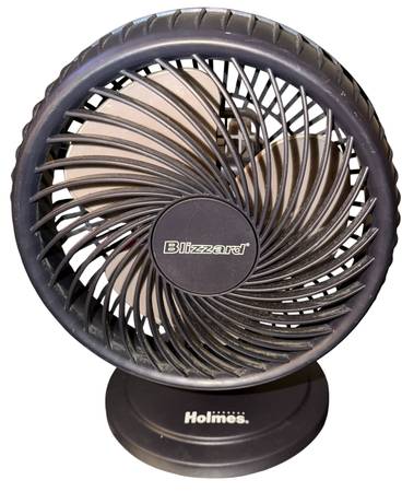 Holmes Blizzard Small Oscillating Table Fan #HAOF87 1