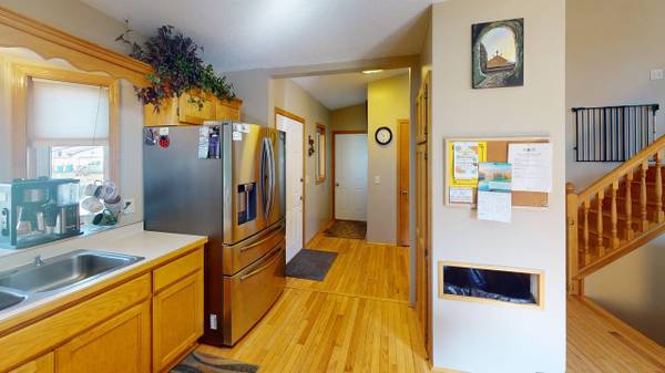 $339,900 / 4br - 1806ft2 - Spacious, Move-In Ready Home in Prime Elk River Location — 4BR/2BA (18539 Queen Street NW)63868699643523122