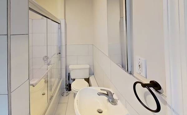 $550 / 1br - Spacious 118 sq ft Room in Newton Corner – Available Sep 1st, Flexible (Boston)63996406727682123