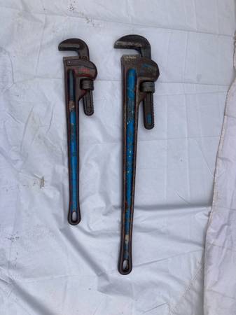 Vintage Ridge wrenches 24” and 36” 1
