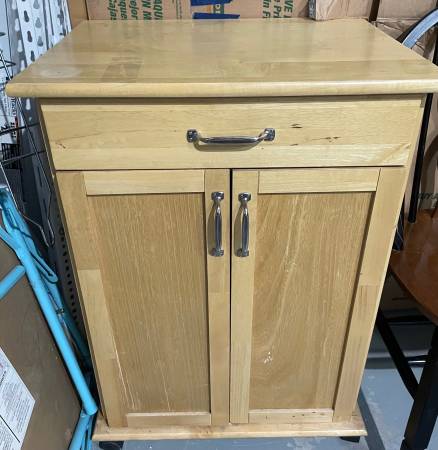 Kitchen cabinet 1