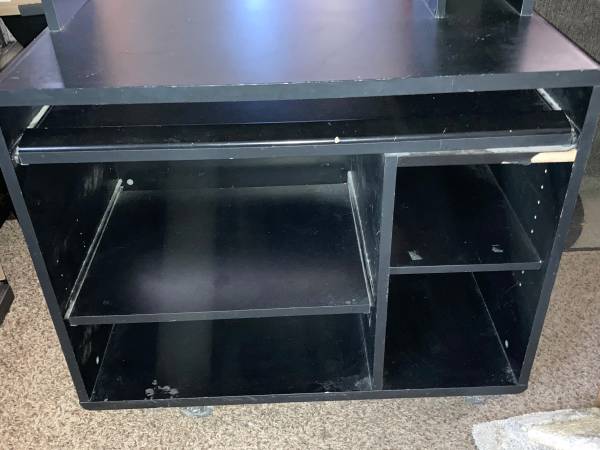 Computer desk 1