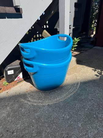 Ice buckets 1