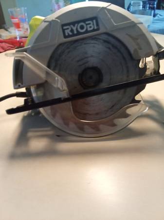 Ryobl table saw 1