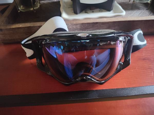 Oakley Crowbars  goggles 1