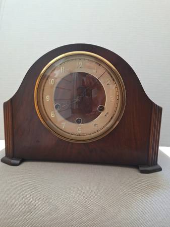 Smiths Enfield/ Bentima clock 1