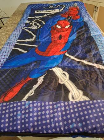 Spiderman sleeping bag 1