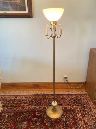 Vintage 4 light Torchiere Candelabra Brass Floor Lamp - works great 1