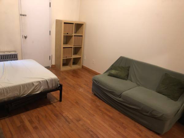 $1,800 / 2br - 150ft2 - Gran habitación en Bushwick con patio trasero (Brooklyn)64033456131457123