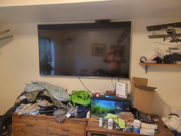 Samsung QLED Smart TV 1