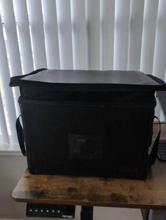 ETRONIK Fireproof Document Box with Lock 1