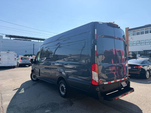 2019 Ford Transit 250 Extended - Photo 6
