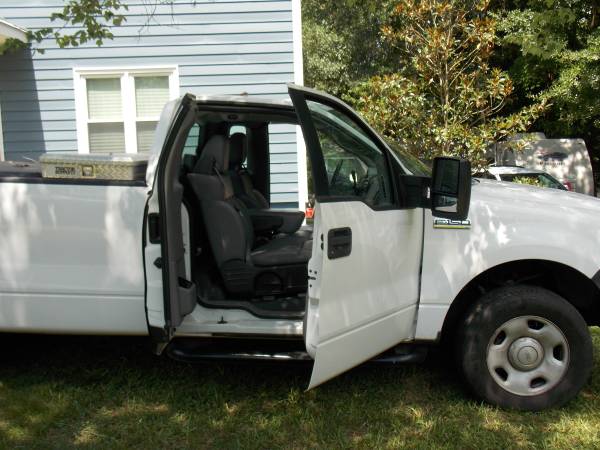 2006 Ford F150XL - Photo 9